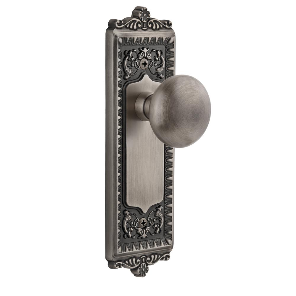 Grandeur by Nostalgic Warehouse WINFAV Privacy Knob - Windsor Plate with Fifth Avenue Knob in Antique Pewter
